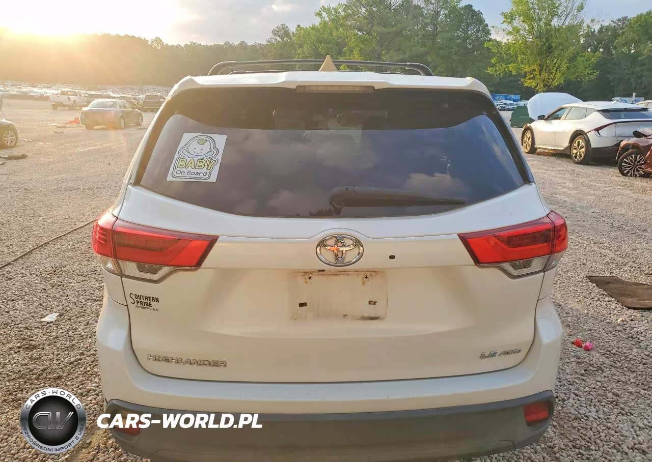 2017 Toyota Highlander Le Plus VIN:5TDBZRFH4HS452610 - 6
