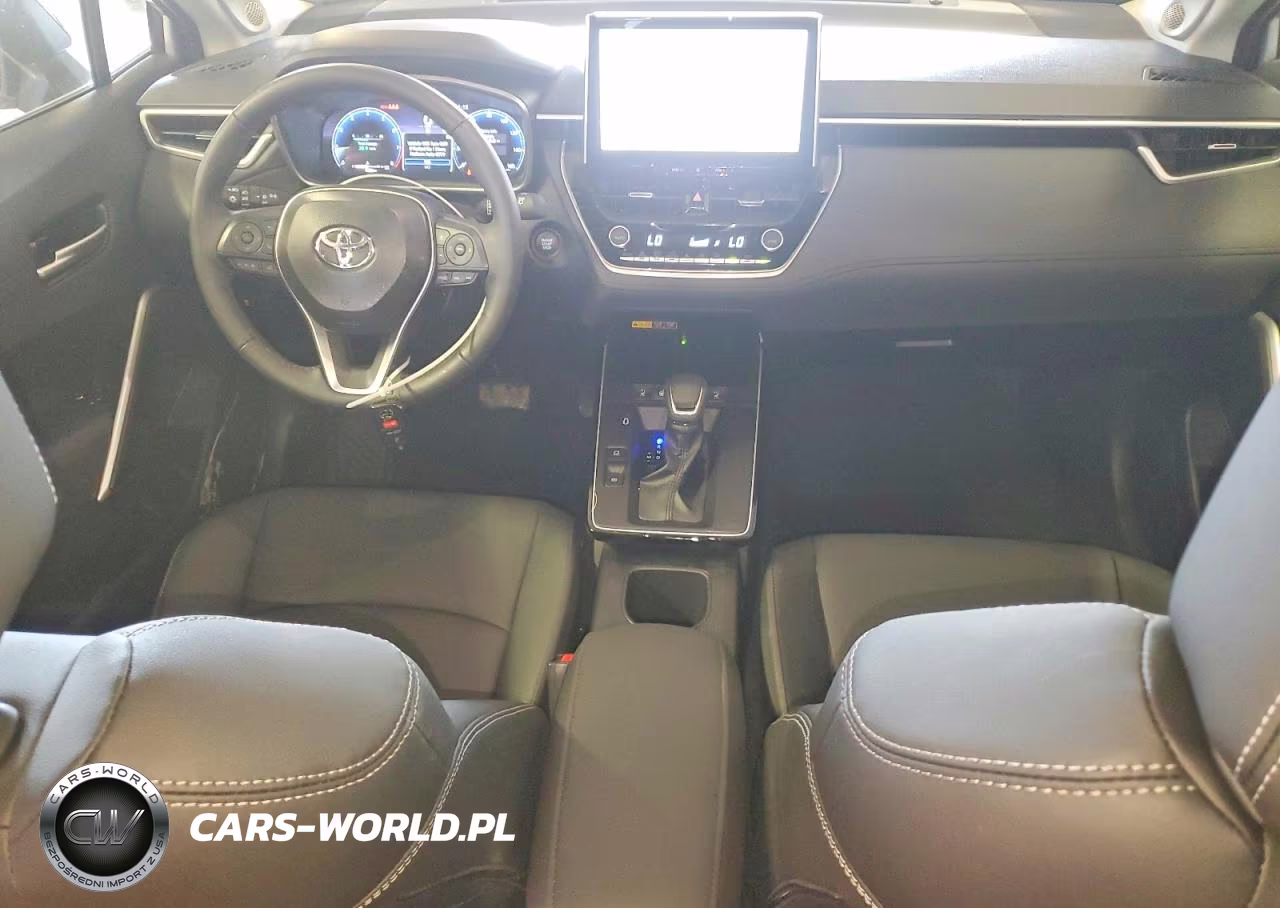 2026 Toyota Corolla Cross Xle VIN:7MUDAABG4TV160842 - 8