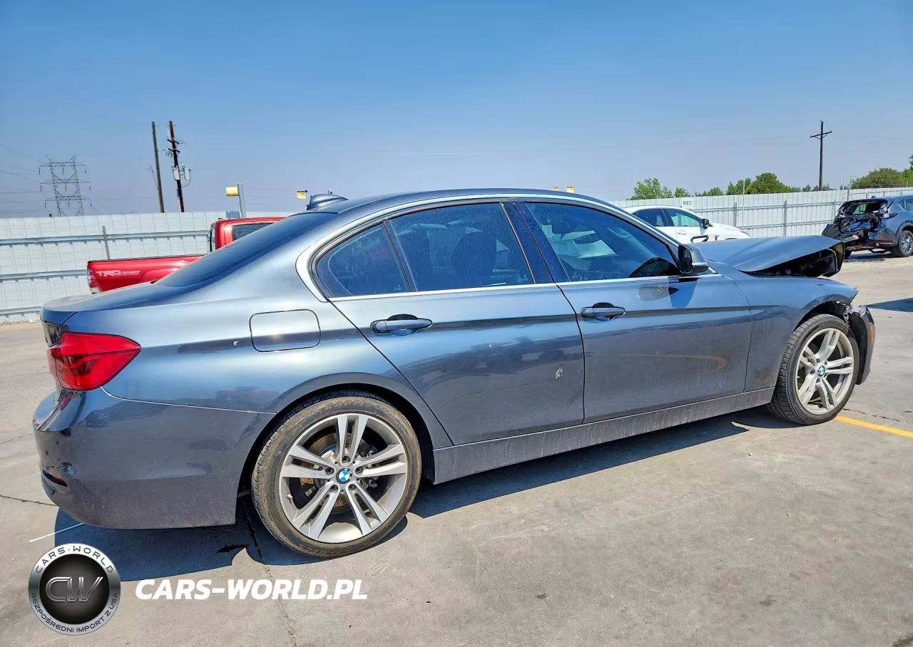 2018 BMW 330 I VIN:WBA8B9G5XJNU99720 - 3