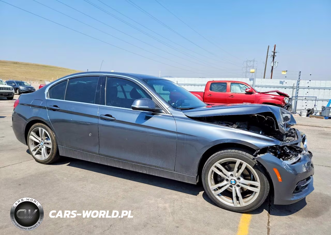 2018 BMW 330 I VIN:WBA8B9G5XJNU99720 - 4