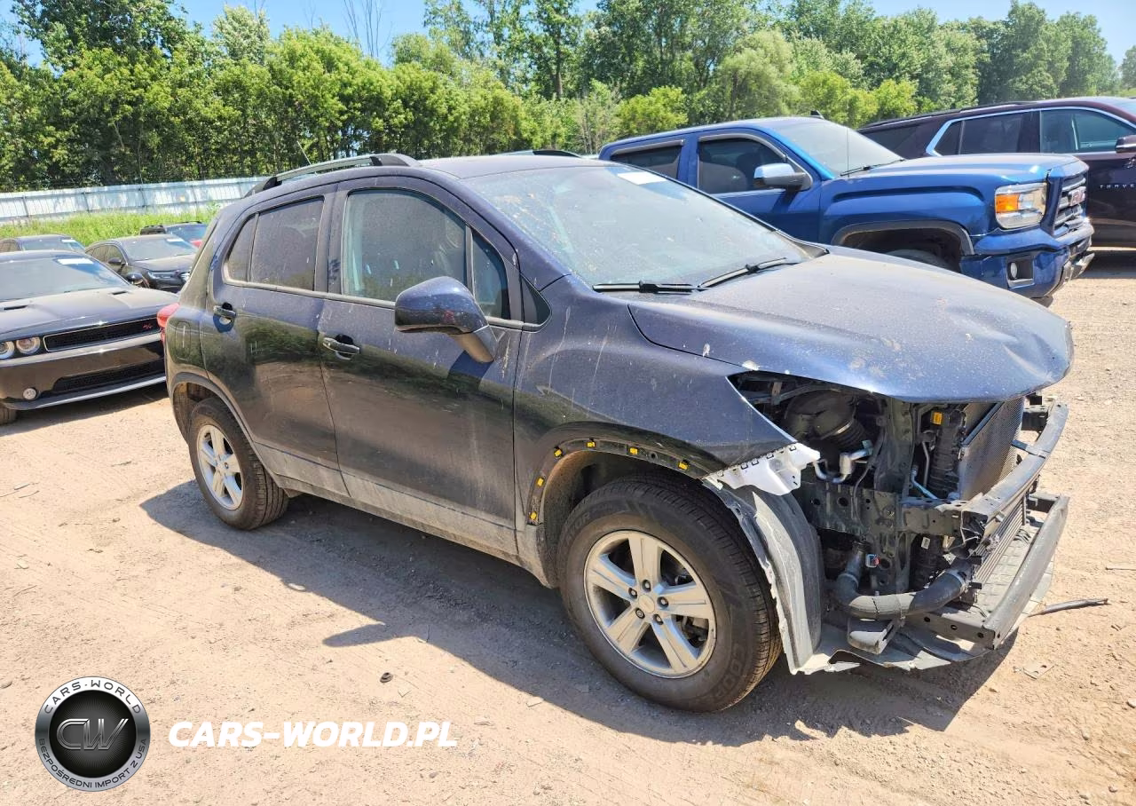 2022 Chevrolet Trax 1Lt VIN:KL7CJPSM1NB529839 - 4