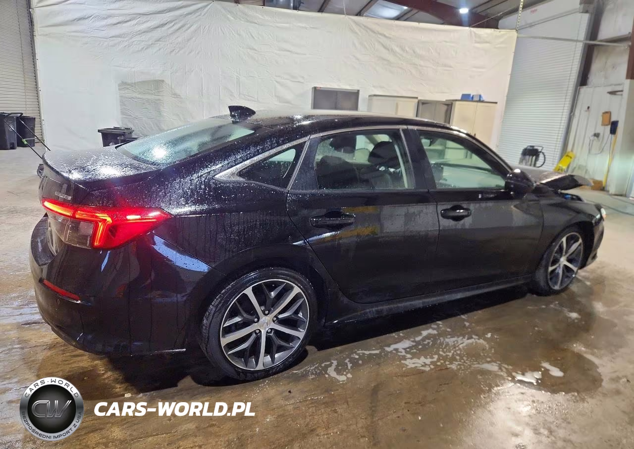 2024 Honda Civic Touring VIN:2HGFE1F94RH331911 - 3