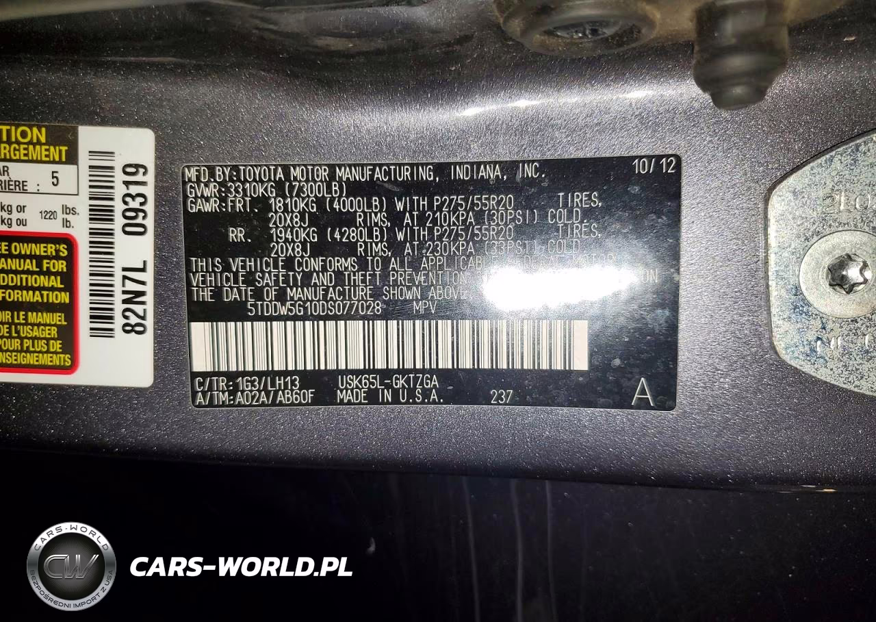 2013 Toyota Sequoia Platinum VIN:5TDDW5G10DS077028 - 13