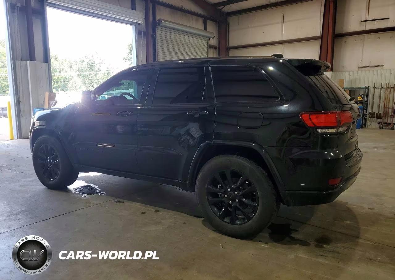 2019 Jeep Grand Cherokee Laredo VIN:1C4RJEAG2KC580740 - 2