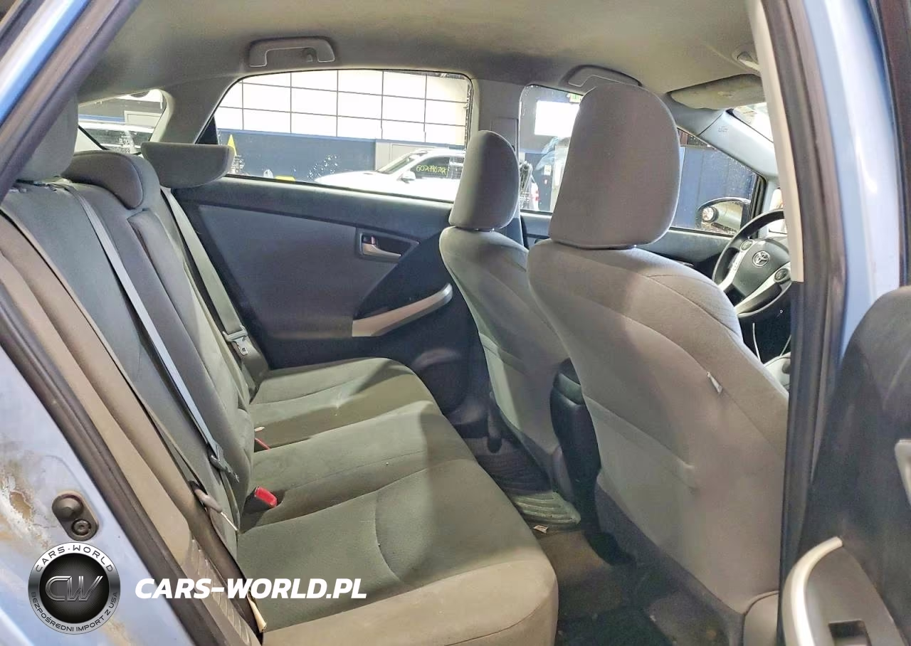 2014 Toyota Prius Plug-In Hybrid Base VIN:JTDKN3DP6E3049440 - 10