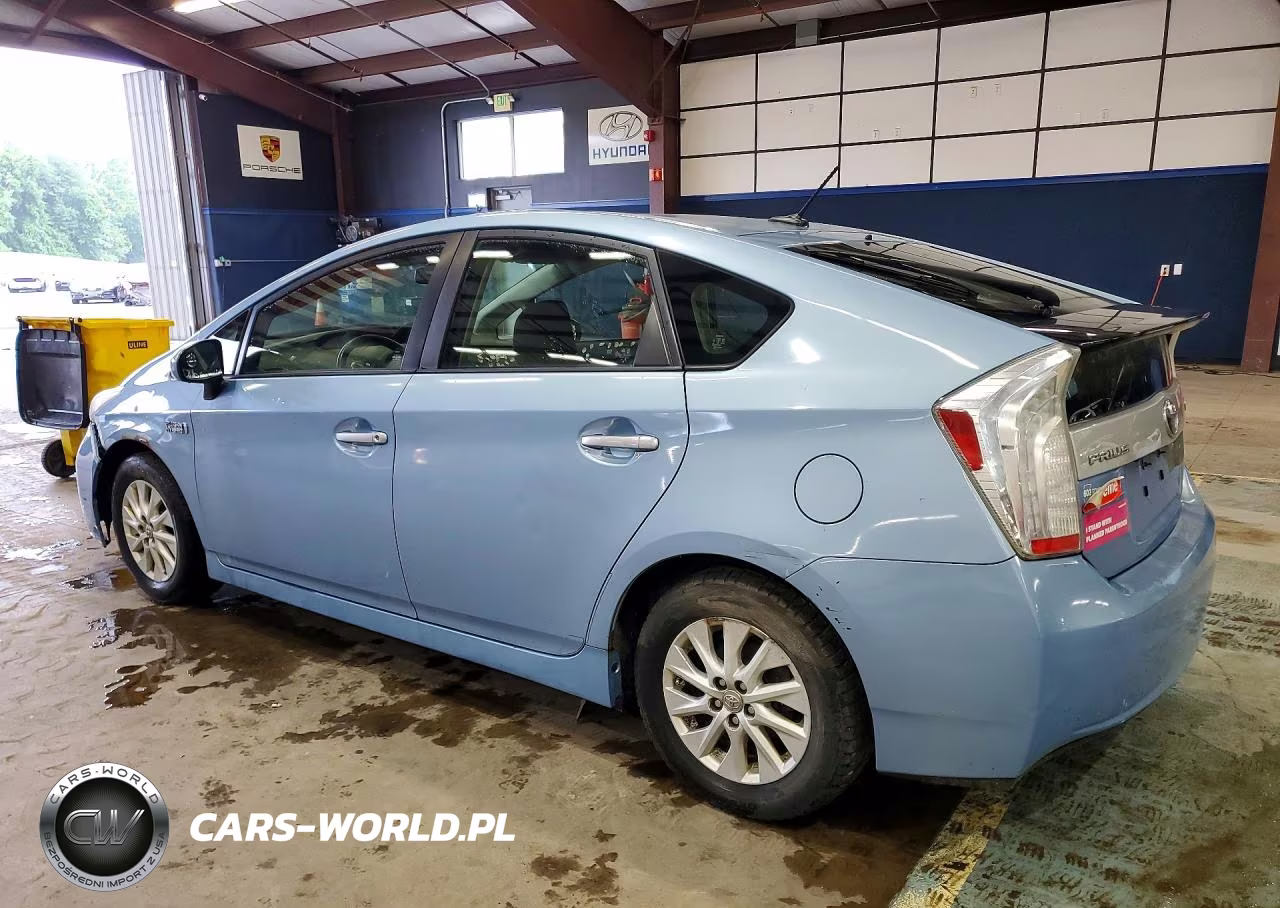 2014 Toyota Prius Plug-In Hybrid Base VIN:JTDKN3DP6E3049440 - 2