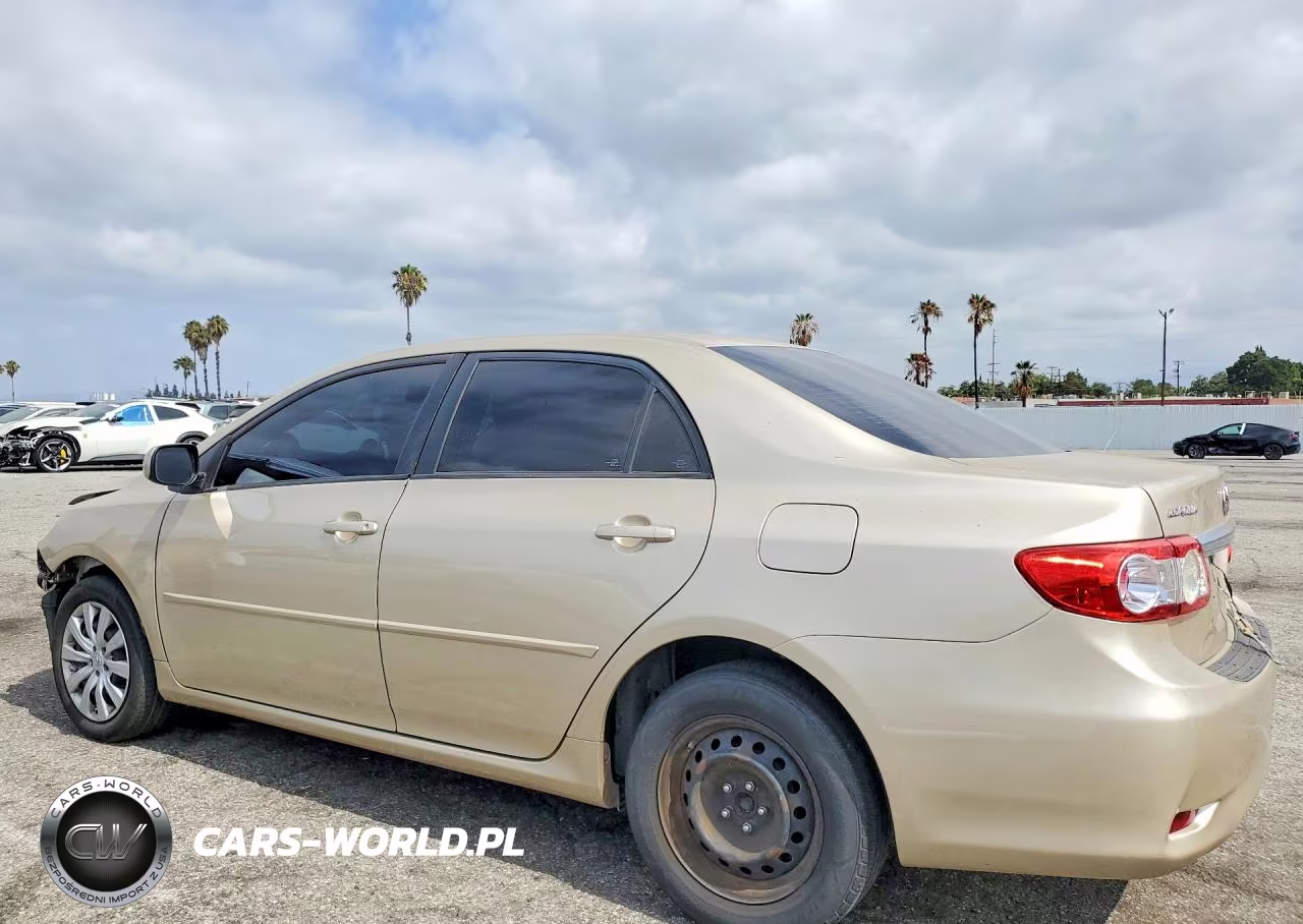 2013 Toyota Corolla Le VIN:5YFBU4EE3DP106608 - 2