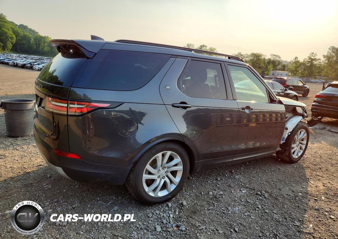 2019 Land Rover Discovery Hse VIN:SALRR2RV3K2403672 - 3