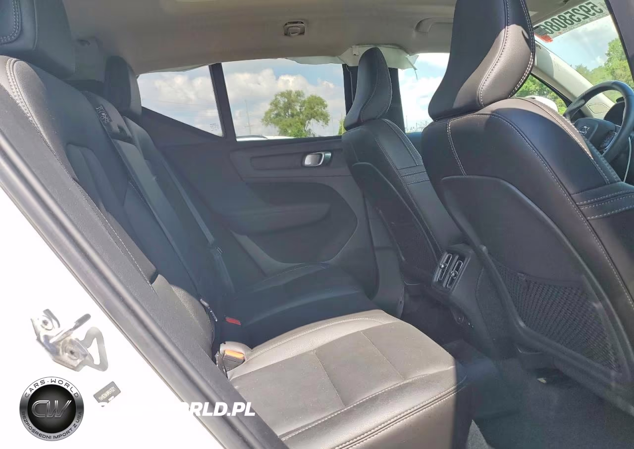 2021 Volvo Xc40 T5 Momentum VIN:YV4162UK6M2476321 - 11