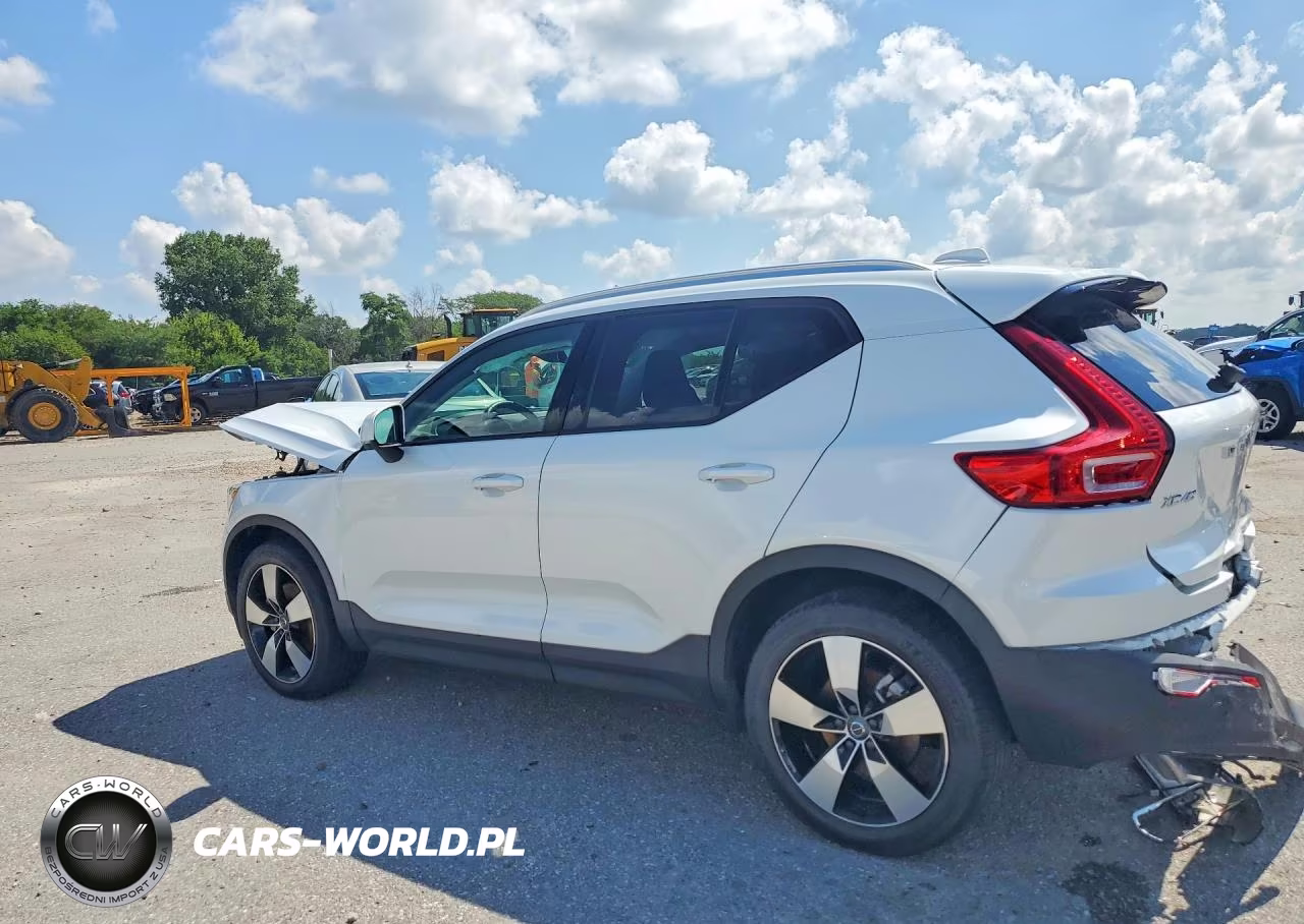 2021 Volvo Xc40 T5 Momentum VIN:YV4162UK6M2476321 - 2