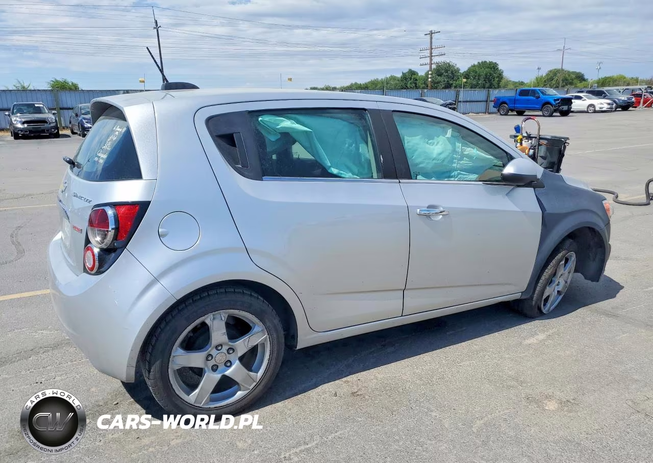 2015 Chevrolet Sonic Ltz VIN:1G1JE6SB8F4100087 - 3