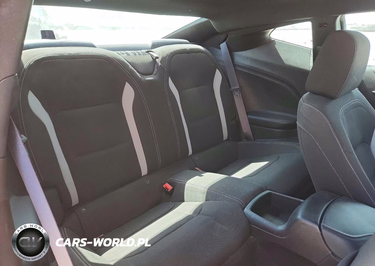 2019 Chevrolet Camaro Ls VIN:1G1FB1RS8K0152795 - 10