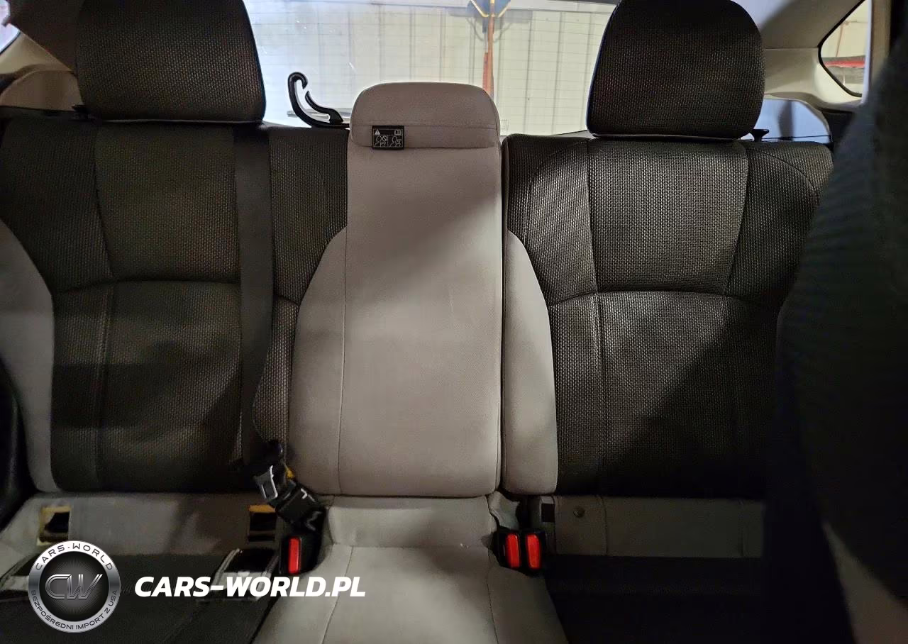 2018 Subaru Crosstrek VIN:JF2GTAACXJH244862 - 10