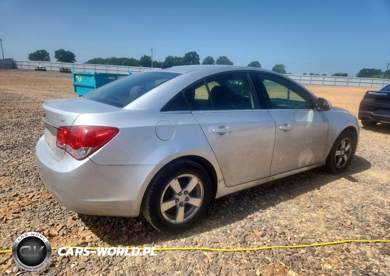 2013 Chevrolet Cruze Lt VIN:1G1PC5SB8D7107076 - 3