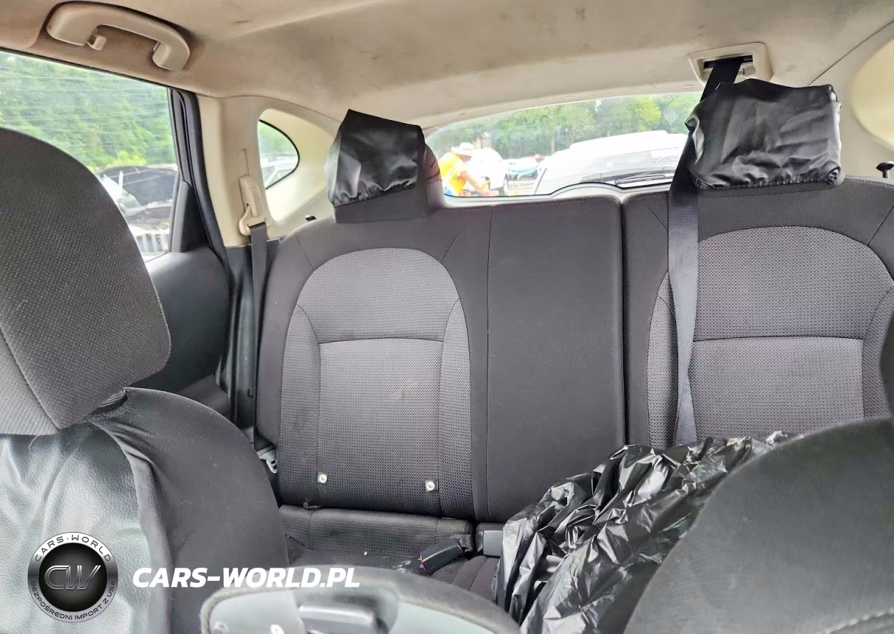2013 Nissan Rogue S VIN:JN8AS5MV8DW643107 - 10