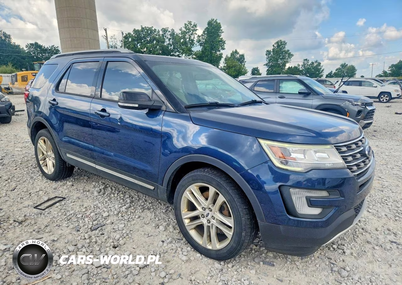 2017 Ford Explorer Xlt VIN:1FM5K8D88HGC44136 - 4