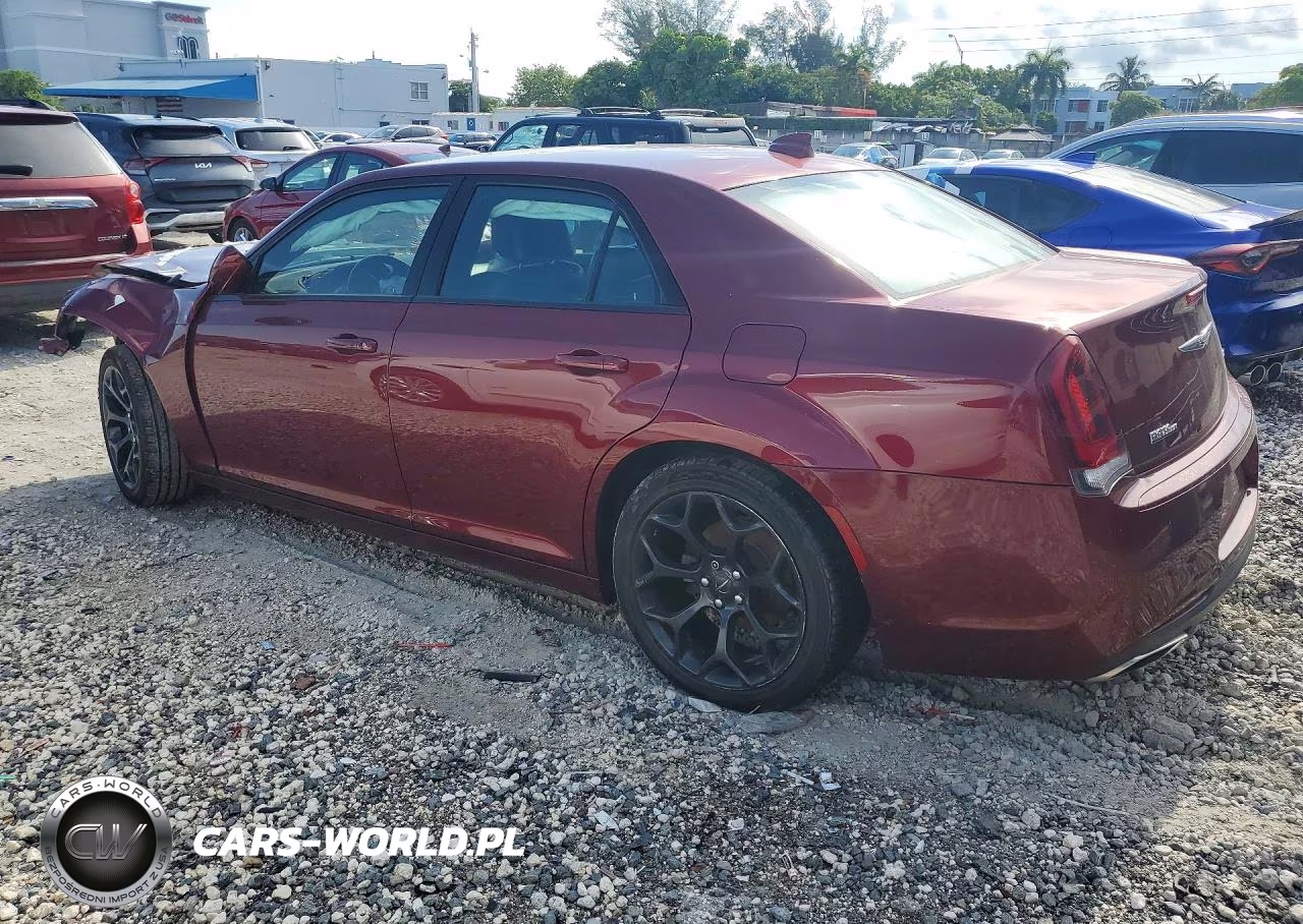 2019 Chrysler 300 S VIN:2C3CCABG5KH654015 - 2