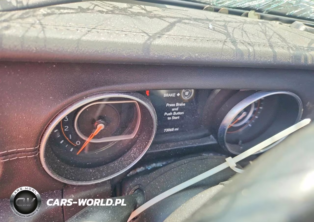 2020 Jeep Wrangler Unlimited Sahara VIN:1C4HJXENXLW203301 - 9