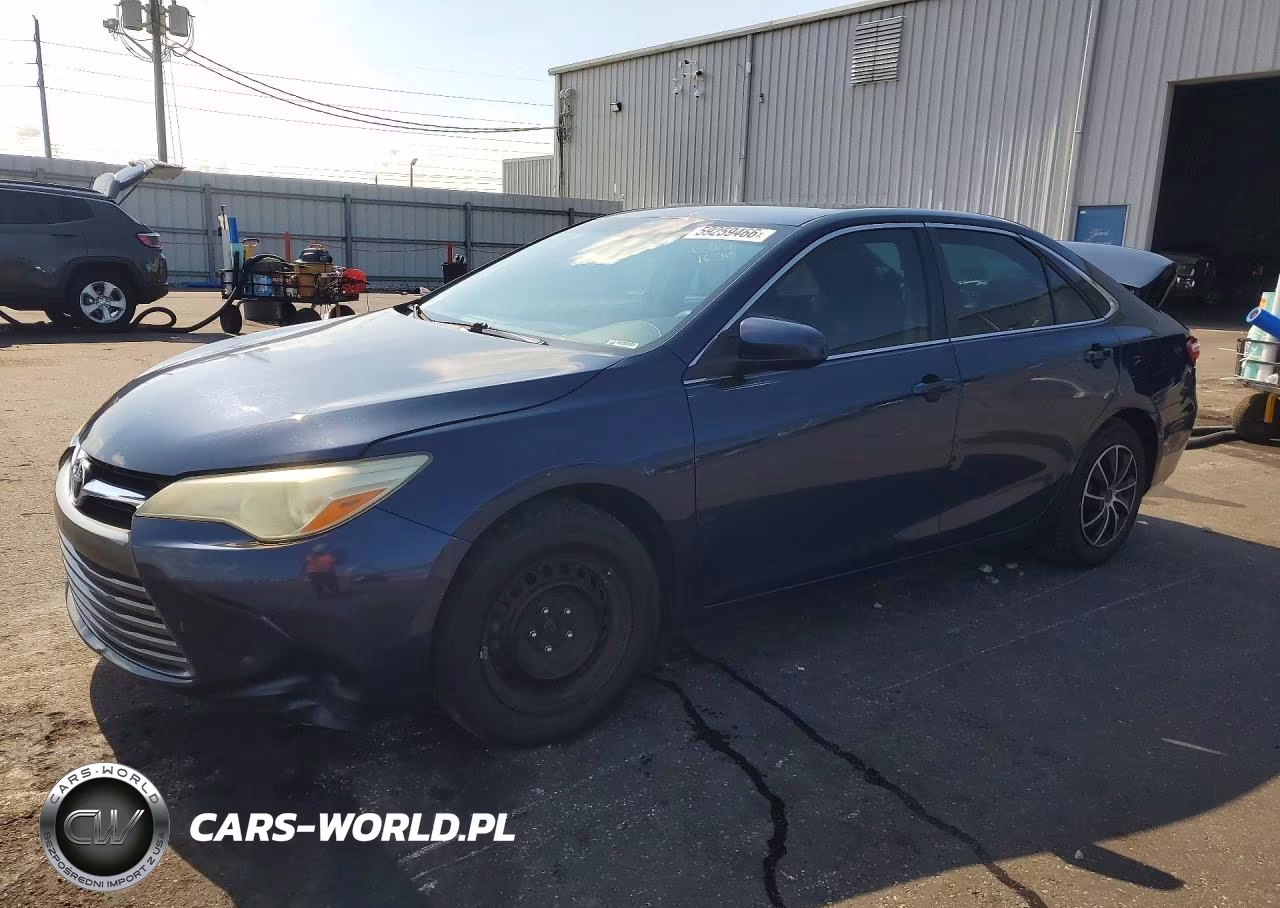 2016 Toyota Camry Le