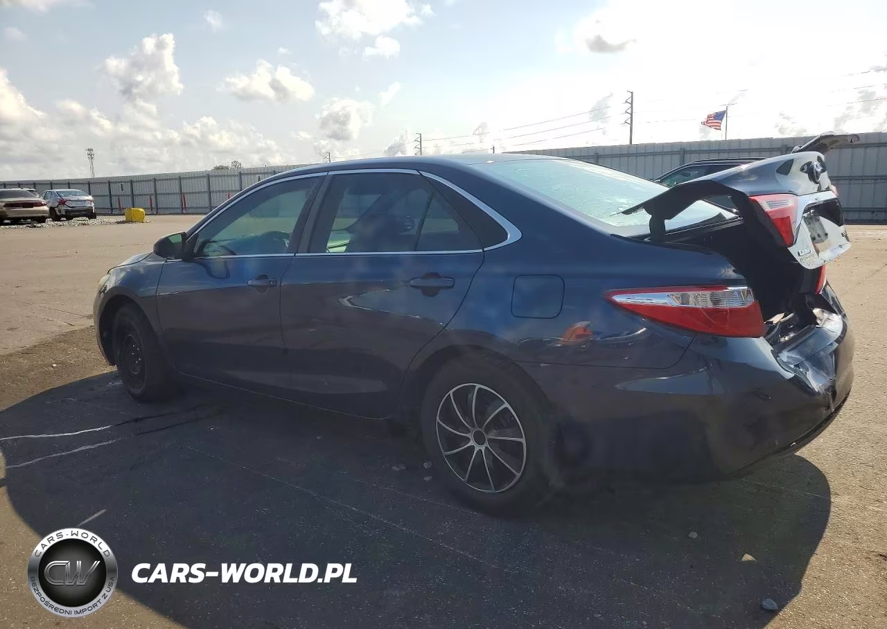 2016 Toyota Camry Le VIN:4T1BF1FK3GU529415 - 2