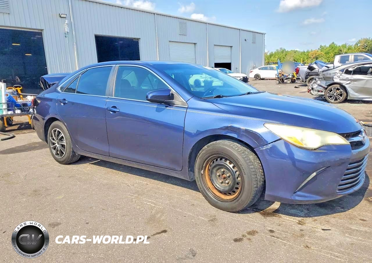 2016 Toyota Camry Le VIN:4T1BF1FK3GU529415 - 4