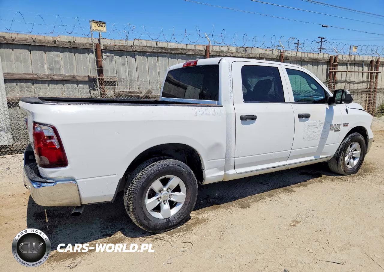 2019 Ram 1500 Classic Tradesman VIN:3C6RR6KT2KG585614 - 3
