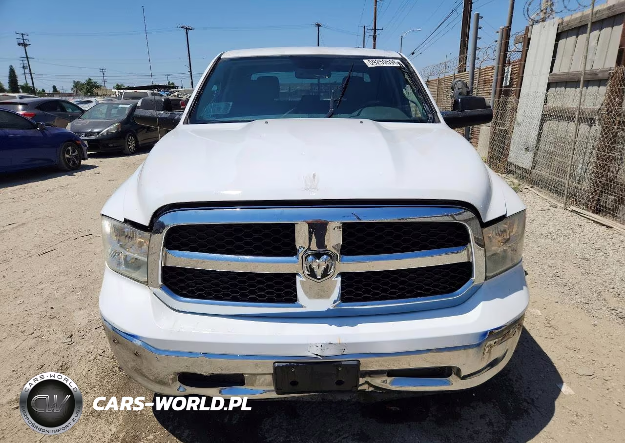 2019 Ram 1500 Classic Tradesman VIN:3C6RR6KT2KG585614 - 5