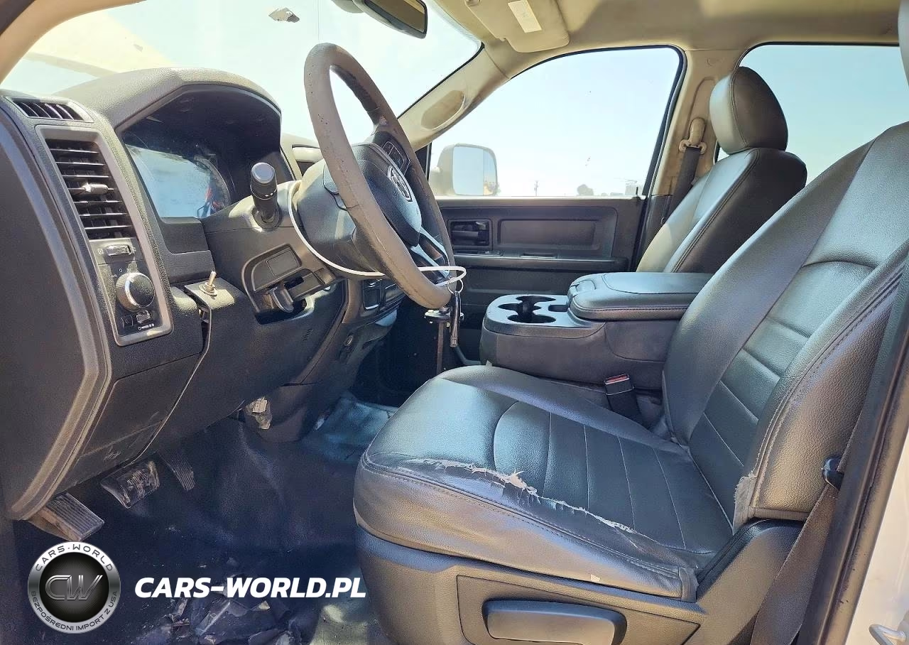 2019 Ram 1500 Classic Tradesman VIN:3C6RR6KT2KG585614 - 7
