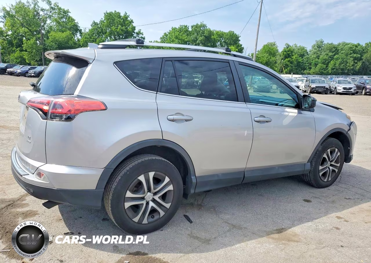2016 Toyota Rav4 Le VIN:2T3BFREV7GW511470 - 3