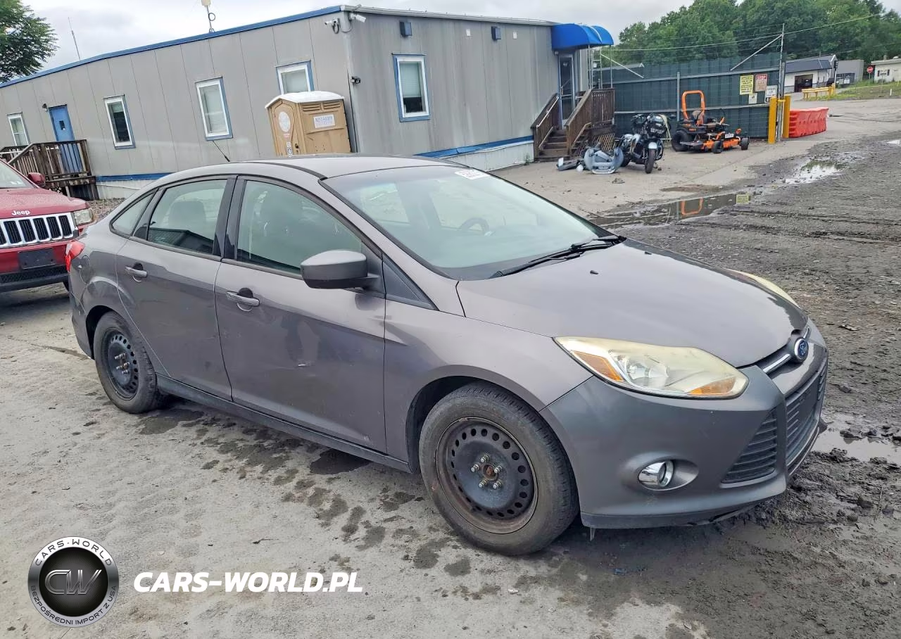 2012 Ford Focus Se VIN:1FAHP3F20CL146514 - 4