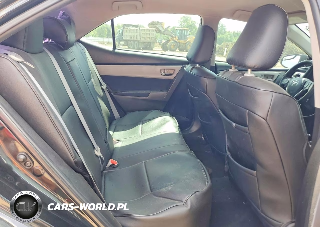 2018 Toyota Corolla Le VIN:5YFBURHEXJP812446 - 10