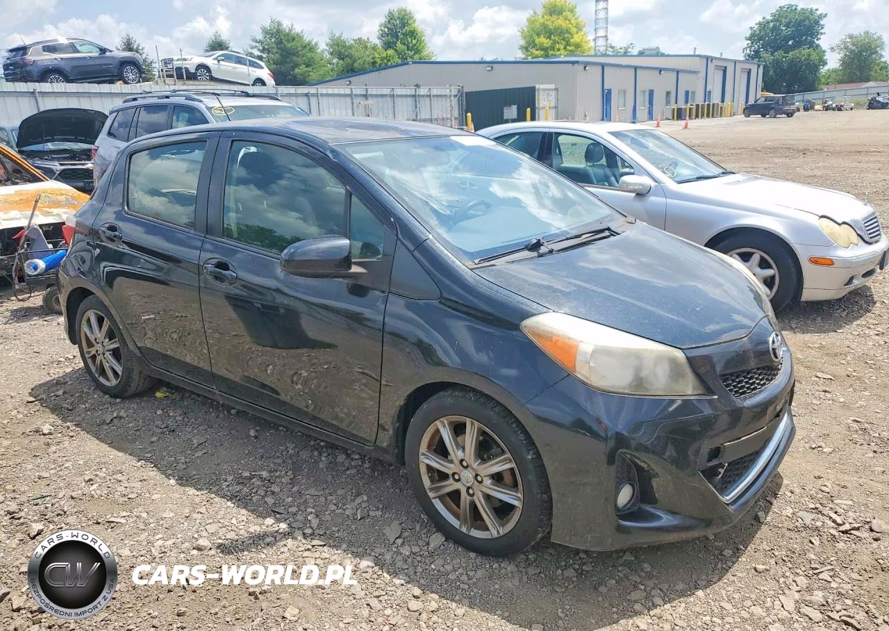 2014 Toyota Yaris 5-Door Se VIN:JTDKTUD35ED580650 - 4