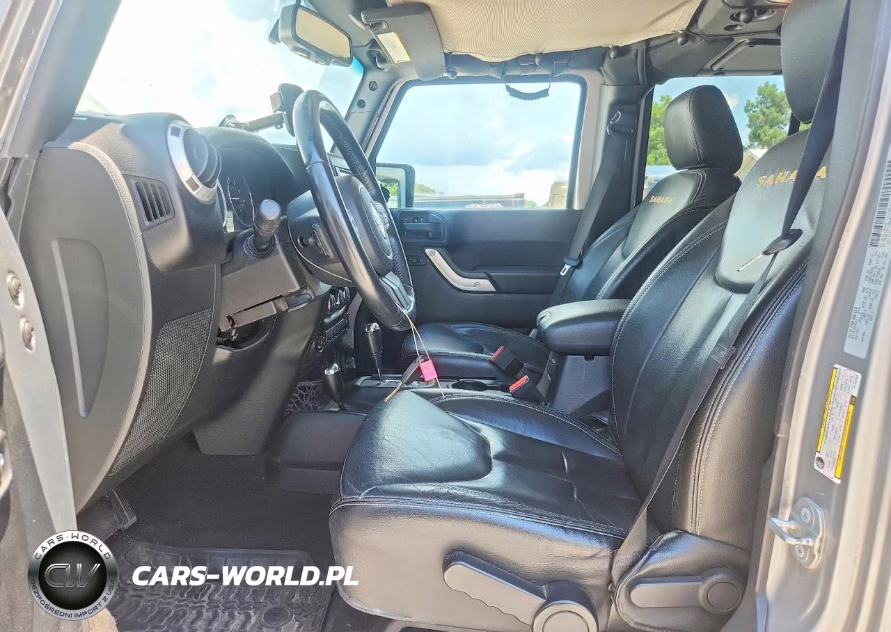 2015 Jeep Wrangler Unlimited Sahara VIN:1C4HJWEG2FL707004 - 7