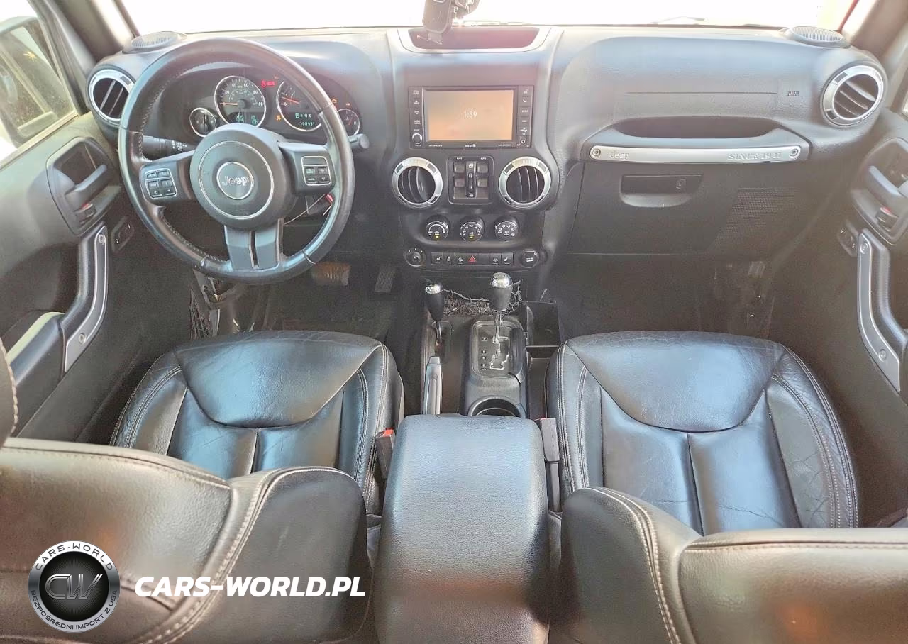 2015 Jeep Wrangler Unlimited Sahara VIN:1C4HJWEG2FL707004 - 8