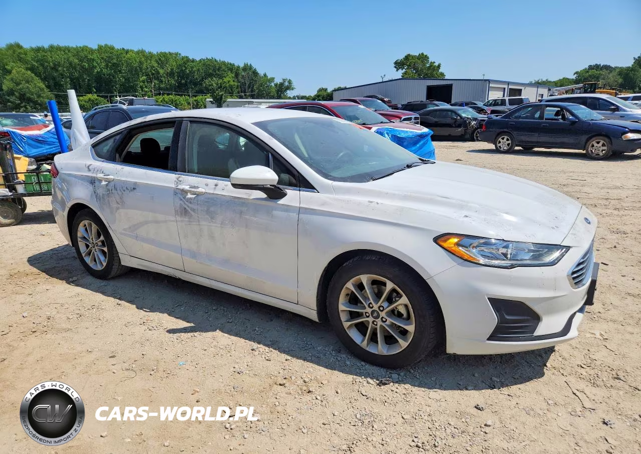 2020 Ford Fusion Se VIN:3FA6P0H74LR195313 - 4