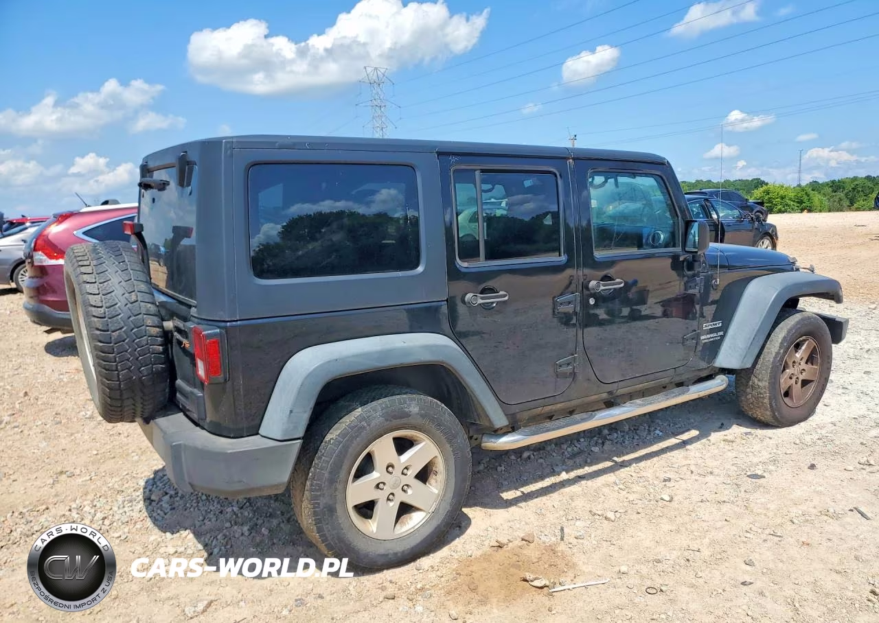 2012 Jeep Wrangler Unlimited Sport VIN:1C4BJWDG6CL249230 - 3