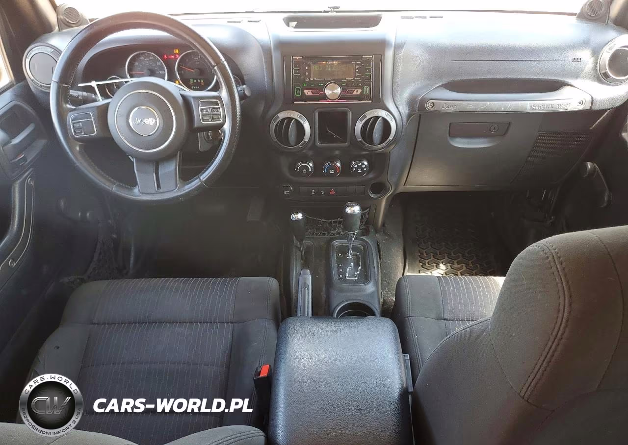 2012 Jeep Wrangler Unlimited Sport VIN:1C4BJWDG6CL249230 - 8