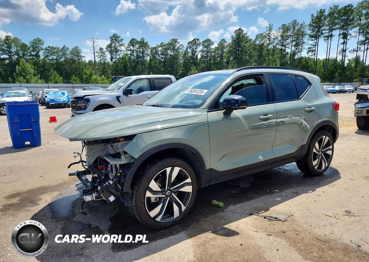 2025 Volvo Xc40 Plus – zdjęcie 1 z 14
