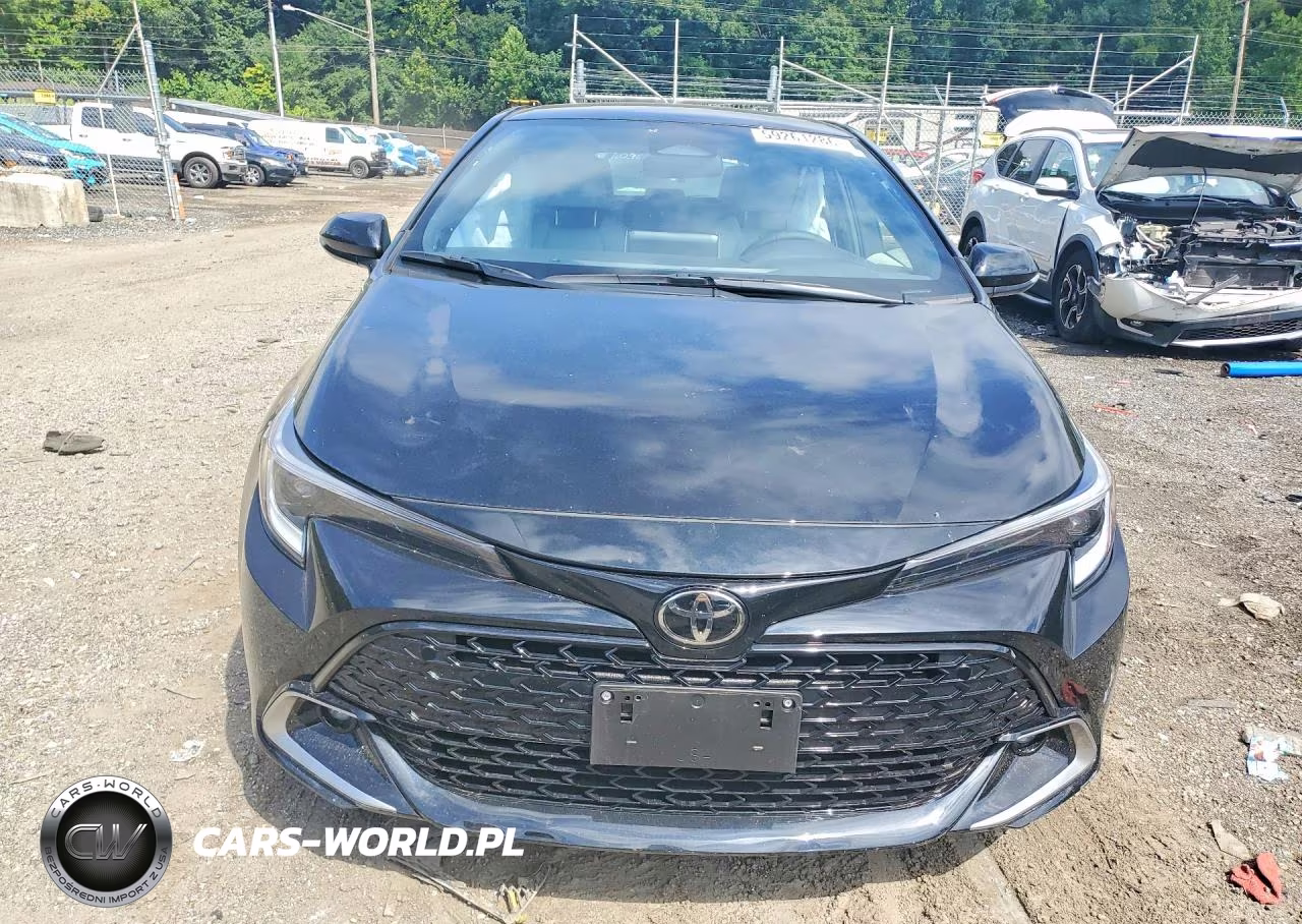 2026 Toyota Corolla Xse VIN:JTNC4MBE9T3255679 - 5