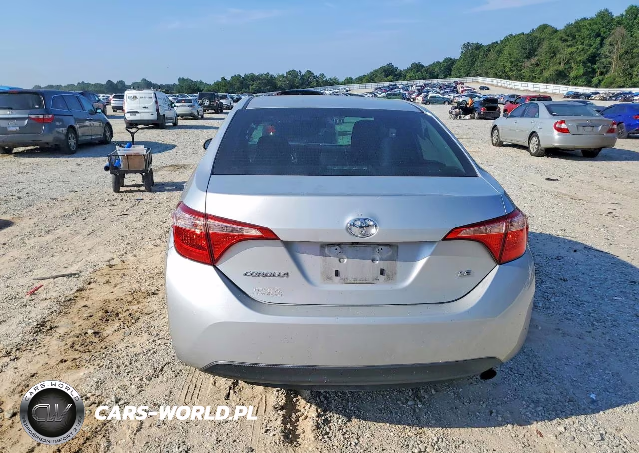 2019 Toyota Corolla Le VIN:5YFBURHE6KP871303 - 6