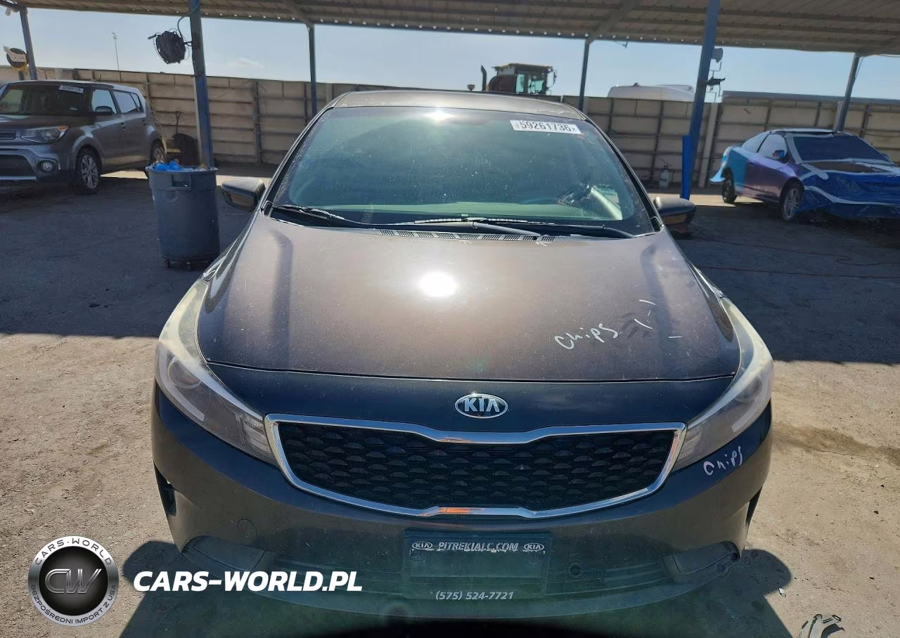 2018 Kia Forte Lx VIN:3KPFL4A71JE180926 - 5