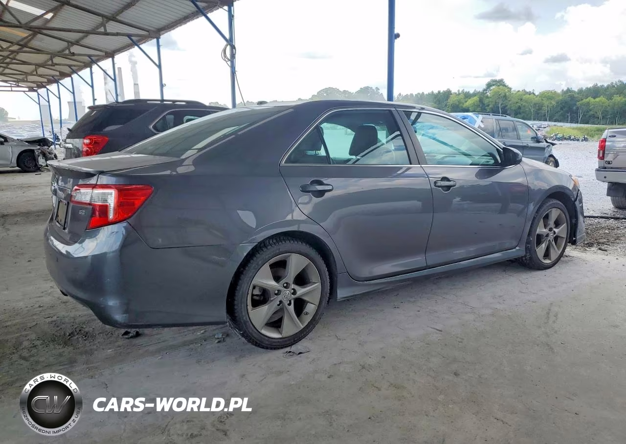 2014 Toyota Camry Se V6 VIN:4T1BK1FK7EU543438 - 3
