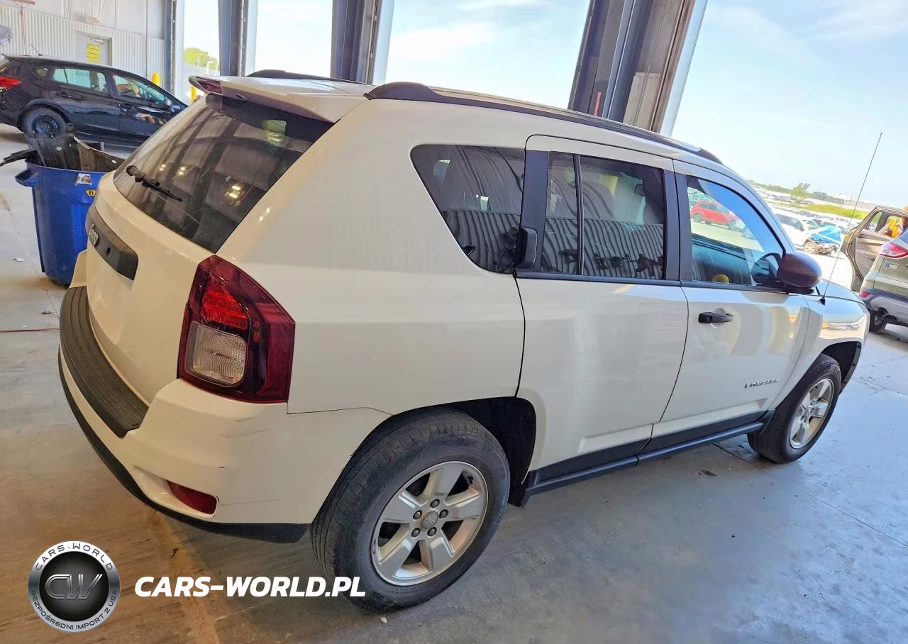 2014 Jeep Compass Sport VIN:1C4NJCBA8ED790223 - 3