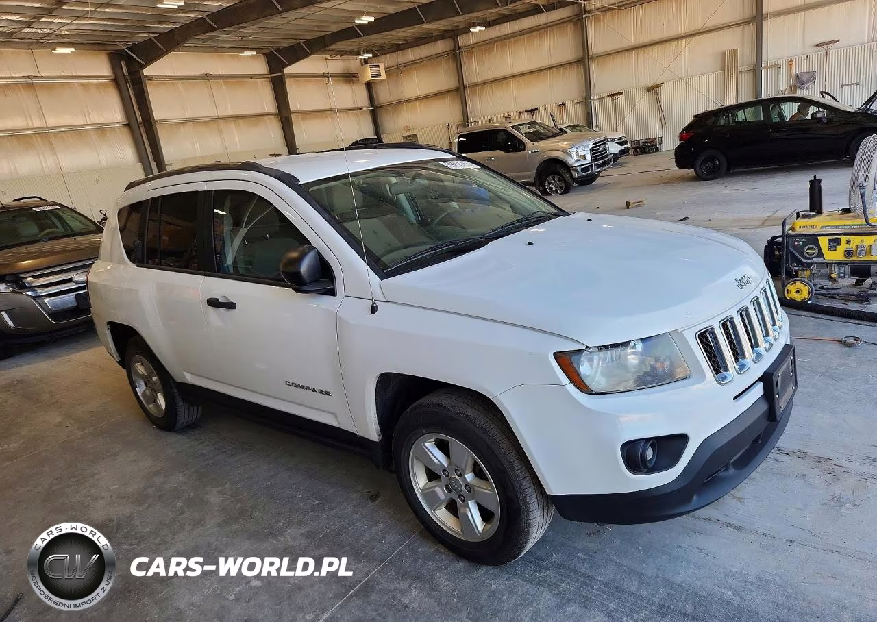 2014 Jeep Compass Sport VIN:1C4NJCBA8ED790223 - 4