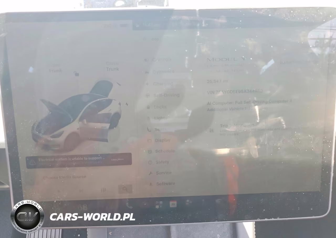 2025 Tesla Model Y VIN:7SAYGDEE9SA344960 - 9