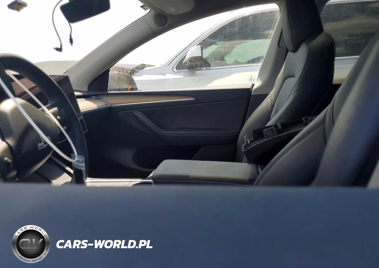 2023 Tesla Model Y VIN:7SAYGDEEXPA064469 - 7
