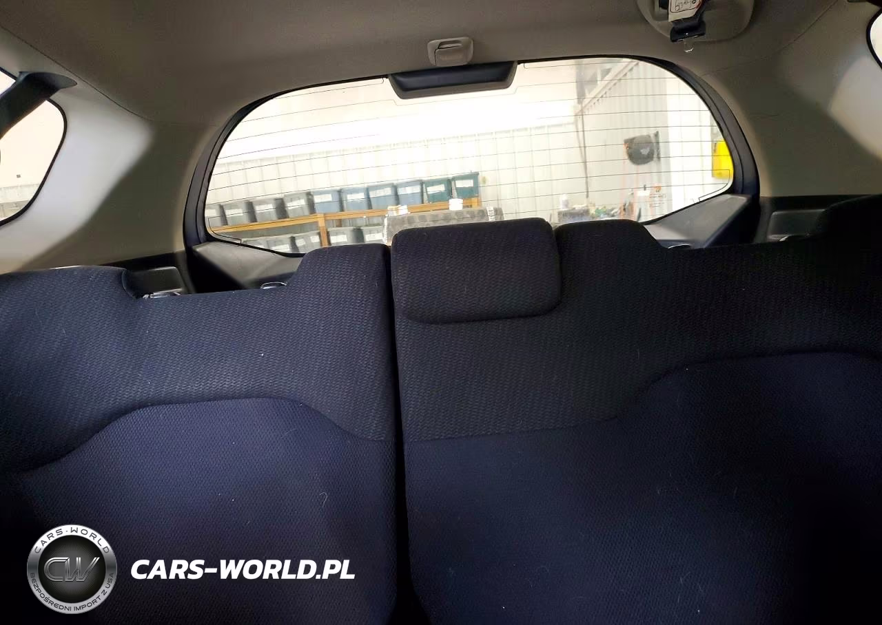 2013 Honda Fit Sport VIN:JHMGE8H56DC019010 - 10
