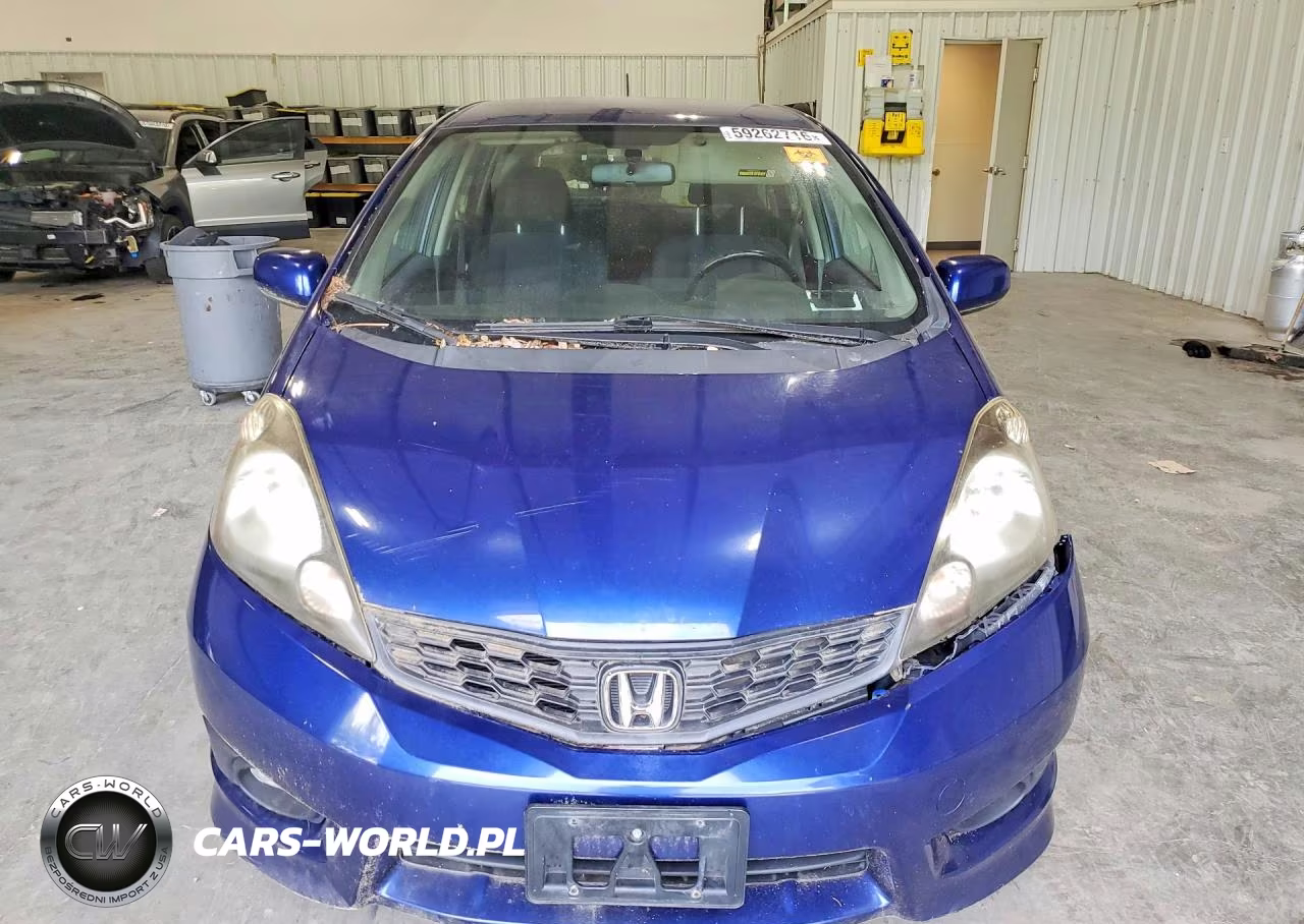 2013 Honda Fit Sport VIN:JHMGE8H56DC019010 - 5