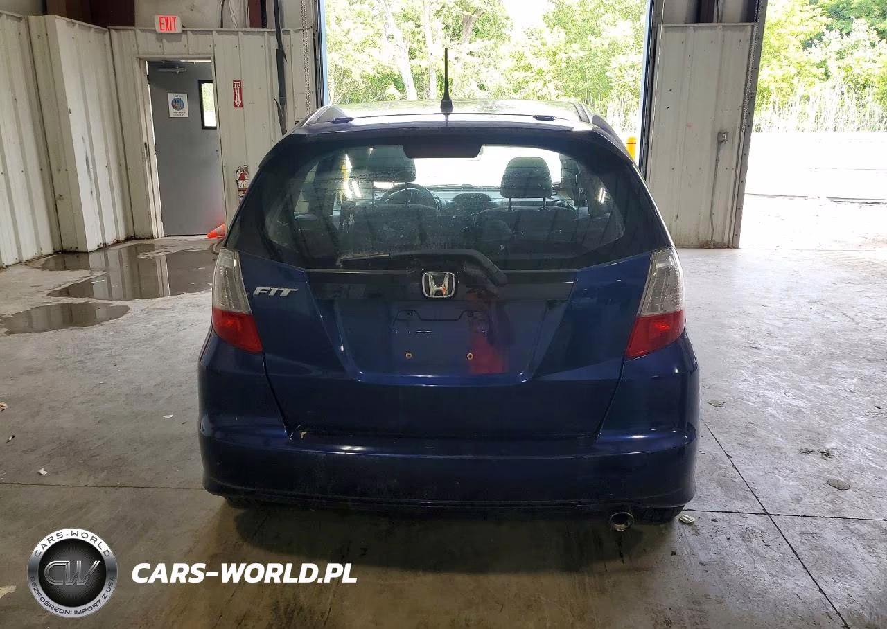 2013 Honda Fit Sport VIN:JHMGE8H56DC019010 - 6