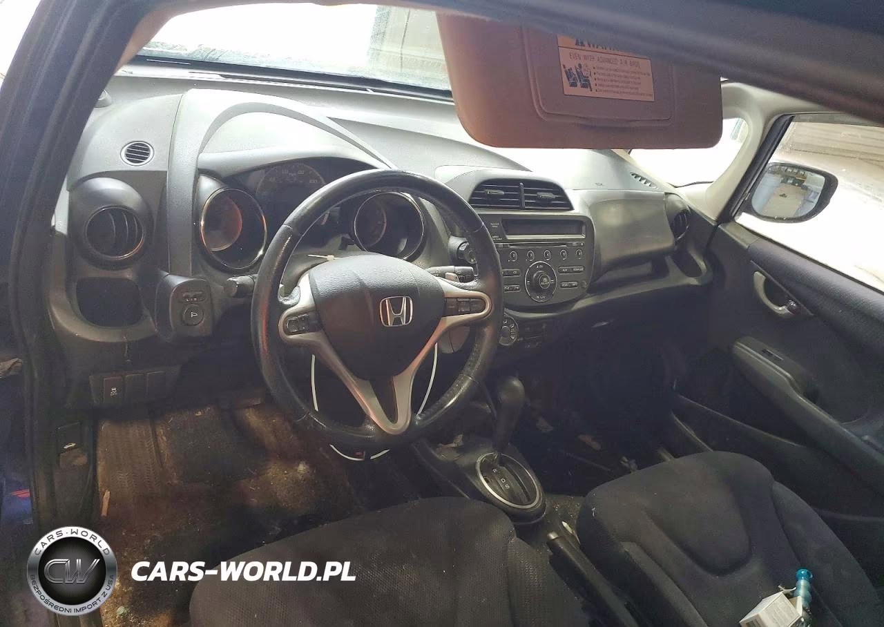 2013 Honda Fit Sport VIN:JHMGE8H56DC019010 - 8
